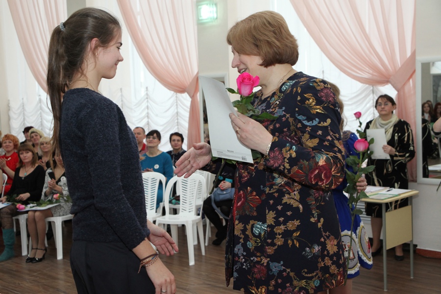 Церемония чествования учащихся, родителей и педагогов "Юбилейный букет наград" (09.04.2015г.)