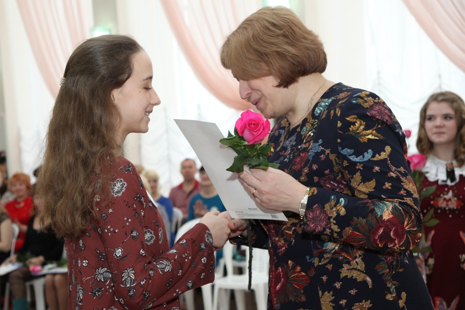 Церемония чествования учащихся, родителей и педагогов "Юбилейный букет наград" (09.04.2015г.)