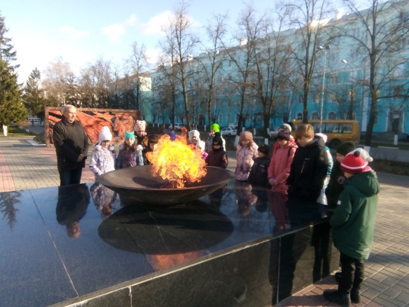 Прогулка по Дзержинску со С.М.Шальновым Лагерь с дневным пребыванием "Город мастеров" (отдел ДПТ, осенние каникулы 2019 года)