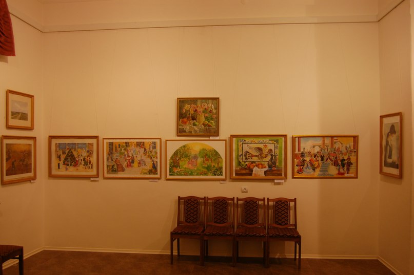 Выставка работ В.В.Михайлова и его воспитанников к юбилею Студии ИЗО в городском Краеведческом музее